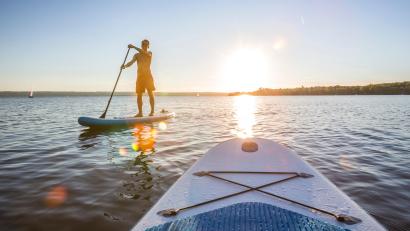 Symbolbild: Sebastian Rothe – stock.adobe.com
Auf dem Wasser fällt es uns leicht, dem Alltag zu entfliehen.