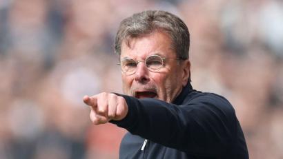 Bild: Philipp Szyza/dpa
Dieter Hecking will den VfL Wolfsburg über die Relegation zum Klassenerhalt führen. (Archivbild)