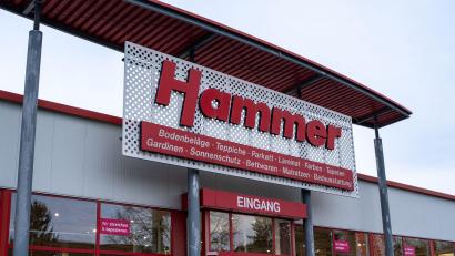 Archivbild: Max Lametz/dpa
Die Handels- und Einrichtungskette Hammer hatte zu Jahresbeginn etwa 90 Standorte. Im März und im April schlossen bereits zahlreiche Filialen, auch diese in Hamm.