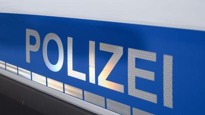 Symbolbild: Daniel Vogl/dpa
Die Polizei deckte eine Ladendiebstahl-Serie im Weidener Süden auf.