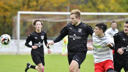 Archivbild: Hubert Ziegler
Daniel Wein (Zweiter von links) wechselt vom FC Rieden zur DJK Dürnsricht.