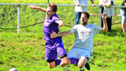 Archivbild: Thomas Schrems
Matthias Freundl (rechts) und die SG Bärnau/Thanhausen können über die Relegation in die Kreisliga aufsteigen.