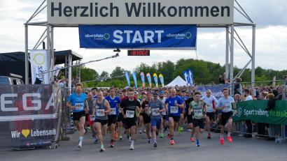 Bild: Alexander Unger
Bei bestem Wetter starteten die fast 6000 Läuferinnen und Läufer beim 13. Nofi-Lauf in Weiden.