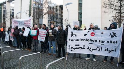 Bild: Bernd von Jutrczenka/dpa
Über den Familiennachzug für Geflüchtete wird seit Jahren gestritten. (Archivfoto)