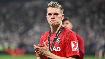 Bild: Robert Michael/dpa
Matthias Ginter war heftig enttäuscht nach der Finalniederlage. Auch zur WM darf er nicht.