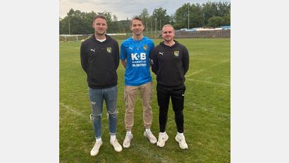 Bild: Matthias Reuß/FC Amberg
Lukas Peterson (Mitte) ist der neue Keeper beim FC Amberg.
