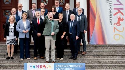 Bild: Hauke-Christian Dittrich/dpa
Die Energieminister der Länder senden geschlossen ein Signal nach Berlin: Sie sind für eine konsequente Umsetzung der Energiewende.