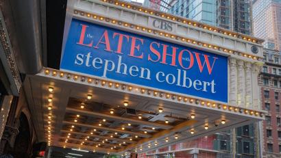 Bild: Milo Hess/ZUMA Press Wire/dpa
Trump stichelt wieder gegen Comedian Stephen Colbert.