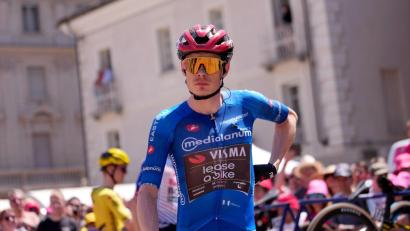 Bild: Gian Mattia D'alberto/LaPresse via ZUMA Press/dpa
Jonas Vingegaard aus Dänemark vor dem Start der 14. Etappe.