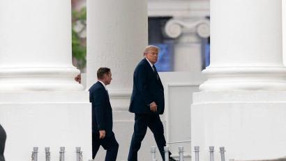 Bild: Jose Luis Magana/AP/dpa
Trump hat sich zu einem möglichen Rahmenabkommen mit dem Iran geäußert.