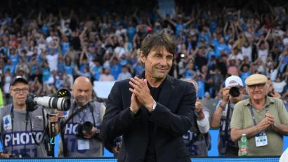 Bild: Alessandro Garofalo/LaPresse via ZUMA Press/dpa
Antonio Conte macht als Trainer in Neapel nicht weiter.