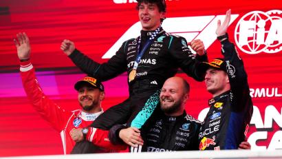 Bild: Bradley Collyer/PA Wire/dpa
Die erfolgreichsten Formel-1-Piloten im Feld huldigen dem Teeanager.