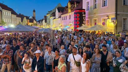 Bild: Petra Hartl
Das Altstadtfest am Malteserplatz wird auch heuer wieder von Holger Reuster organisiert.