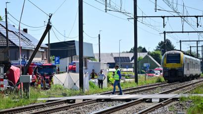 Bild: Dirk Waem/Belga/dpa
Der Unfall ereignete sich Medienberichten zufolge gegen 08.15 Uhr.
