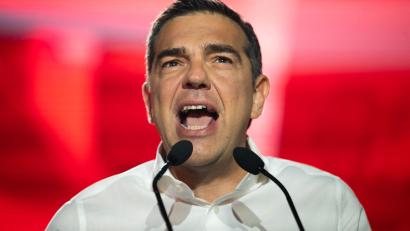 Bild: Angelos Tzortzinis/dpa
Tsipras kündigt ein politisches Comeback an. (Archivbild)