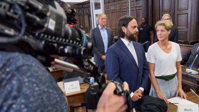 Bild: Georg Wendt/dpa-pool/dpa
Christina Block soll den Auftrag zur Entführung ihrer Kinder gegeben haben.