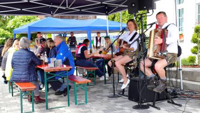 Archivbild: war
Die Etzenrichter finden sich in der ersten Juniwoche wieder bei ihrem Dorffest zusammen.