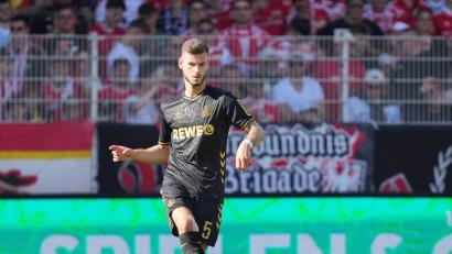Bild: Soeren Stache/dpa
Unterschreibt bis 2029 beim 1. FC Köln: Tom Krauß (Archivbild)