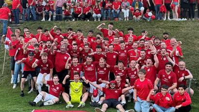 Bild: Florian Zehent
Grenzenloser Jubel in Pleystein: Der TSV kehrt nach elf Jahren zurück in die Kreisliga.