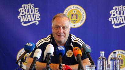 Bild: Kai Moorschlatt/dpa
Dick Advocaat will mit Curaçao bei der Fußball-WM überraschen.