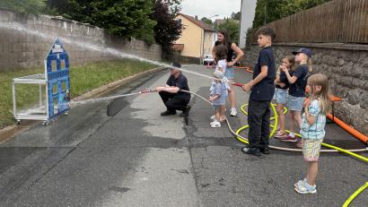 Bild: kki
Wasser spritzen geht immer bei den kleinen und etwas größeren Kinder.