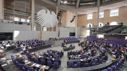 Bild: Michael Kappeler/dpa
Die Koalition will das Wahlrecht ändern, eine Lösung ist aber nicht in Sicht. (Archivbild)