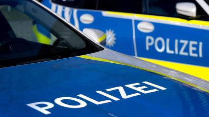 Bild: Sven Hoppe/dpa
Die Bergungsarbeiten verursachten auf der A9 gut zwei Stunden lang Verzögerungen. (Symbolbild)