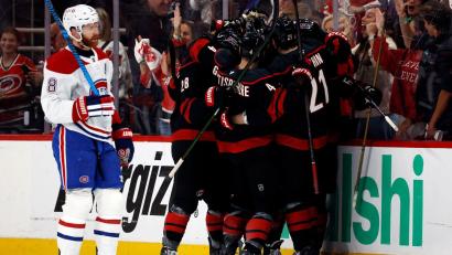 Bild: Karl B DeBlaker/AP/dpa
Gleich sechs Mal jubelten die Hurricanes auf dem Weg in die Stanley Cup Finals.