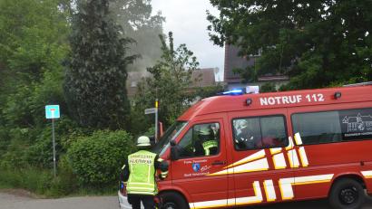 Bild: Elisabeth Dobmayer
Starke Rauchentwicklung in einem Nebengebäude in Altenstadt bei Vohenstrauß führte zu einem Großeinsatz der Feuerwehr.