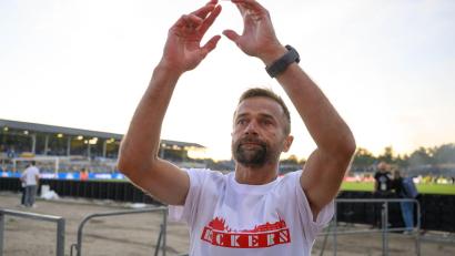 Bild: Hendrik Schmidt/dpa
Michael Schiele (Trainer Würzburger Kickers) will den Aufstieg perfekt machen.