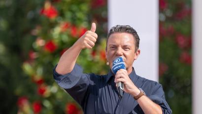 Bild: Silas Stein/dpa
Es passe alles so, sagte Mross versöhnlich zum Auftakt der letzten Staffel.