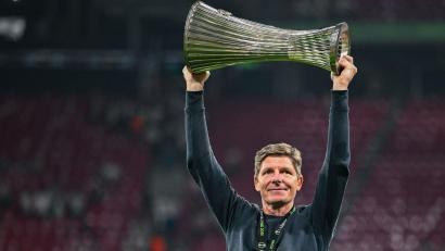 Bild: Robert Michael/dpa
Oliver Glasner ist als Trainer in Europa derzeit begehrt. (Archivbild)
