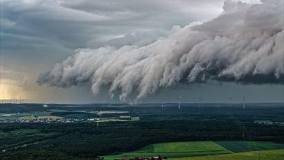 Bild: Jason Tschepljakow/dpa
Wolkenkralle über Baden-Württemberg
