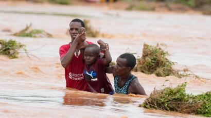Bild: Brian Inganga/AP/dpa
In Teilen Afrikas führt El Nino zu Überschwemmungen (Archivbild)