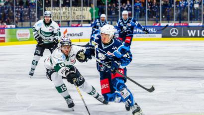 Archivbild: Elke Englmaier
Filip Reisnecker (links) wechselt zur kommenden Saison zu den Blue Devils Weiden.