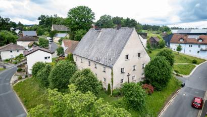 Bild: Roland Wellenhöfer
Die alte Veitskirche im Erbendorfer Ortsteil Altenstadt.