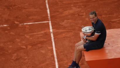 Bild: Aurelien Morissard/AP/dpa
Alexander Zverev nach seinem Sieg in Paris.