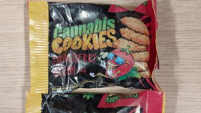 Symbolbild: Bundespolizei
Berauschendes Naschwerk - Bundespolizisten stellten diese Cannabis-Kekse sicher.