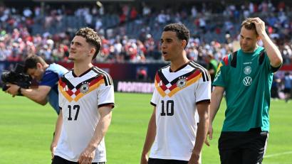 Bild: Federico Gambarini/dpa
Noch Luft nach oben: Florian Wirtz und Jamal Musiala nach der WM-Generalprobe in Chicago. (Archivbild)