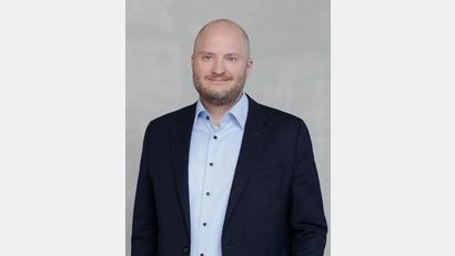 Bild: Alexandra Lechner/Commerzbank AG/dpa
Der Gesamtbetriebsrat der Commerzbank um Chef Sascha Uebel will Strafanzeige gegen die Unicredit stellen