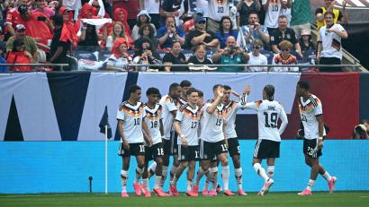 Bild: Federico Gambarini/dpa
Der Song „Major Tom“ wird bei der Fußball-Weltmeisterschaft nach Treffern des DFB-Teams gespielt. (Archivbild)
