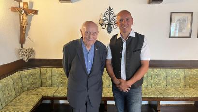 Bild: Andreas Fellner
Seinen 90. Geburtstag konnte Andreas Fellner im Kreise seiner Familie sowie zahlreicher Freunde, Nachbarn und Vereinskameraden feiern.