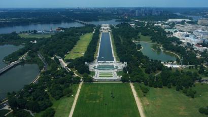 Bild: Julia Demaree Nikhinson/AP/dpa
Am Sonntag sollen am Lincoln Memorial Feierlichkeiten anlässlich des 80. Geburtstages von Donald Trump stattfinden