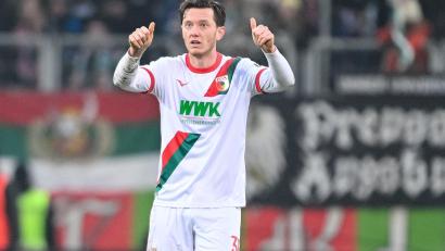 Bild: Harry Langer/dpa
Bleibt beim FC Augsburg: Stürmer Michael Gregoritsch (Archivbild)