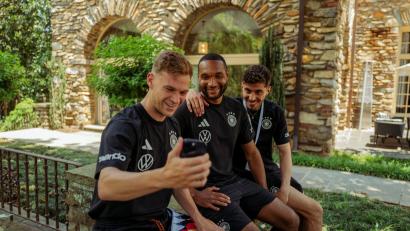 Bild: Max Galys/DFB/dpa
Blick hinter die Kulissen: Noch ist die Stimmung im DFB-Team gut.
