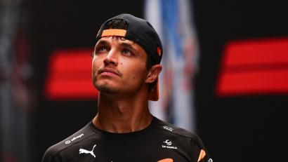 Bild: David Davies/PA Wire/dpa
Lando Norris überrascht mit der Bestzeit in Barcelona. (Archivbild)