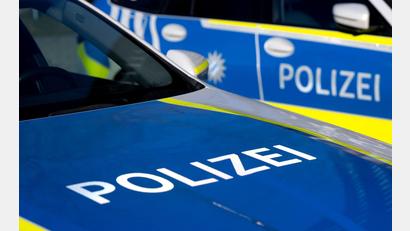 Bild: Sven Hoppe/dpa
Die Polizei konnte das verdächtige Auto nach kurzer Zeit aufspüren. (Symbolbild)