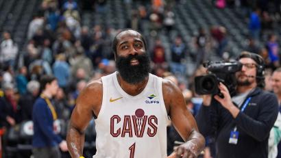 Bild: David Zalubowski/AP/dpa
Basketballer James Harden wurde übereinstimmenden Medienberichten zufolge in Houston festgenommen. (Archivbild)