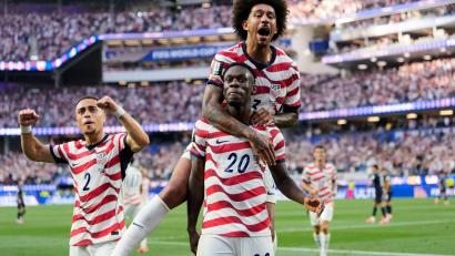 Bild: Andre Penner/AP/dpa
Die USA feiern einen perfekten WM-Start.