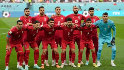 Bild: Frank Augstein/AP/dpa
Das iranische Gastspiel in den USA hat jede Menge Brisanz. (Archivbild)